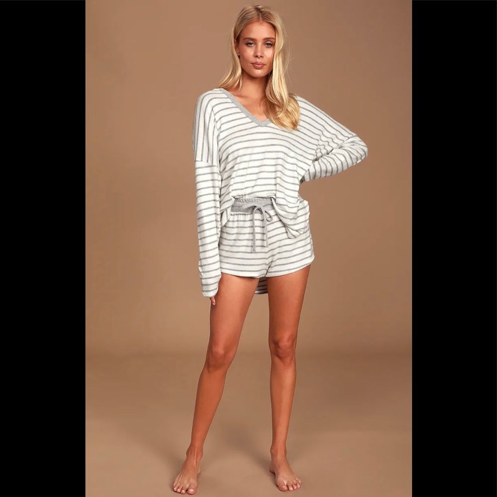LULUS Act Casual White Grey Stripe Hoodie & Matching Drawstring Shorts Set Sz XS